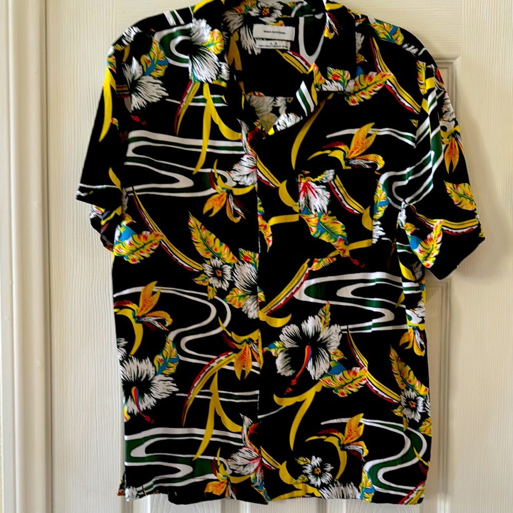 Urban Outfitters Black Floral Casual Button Down Shirt